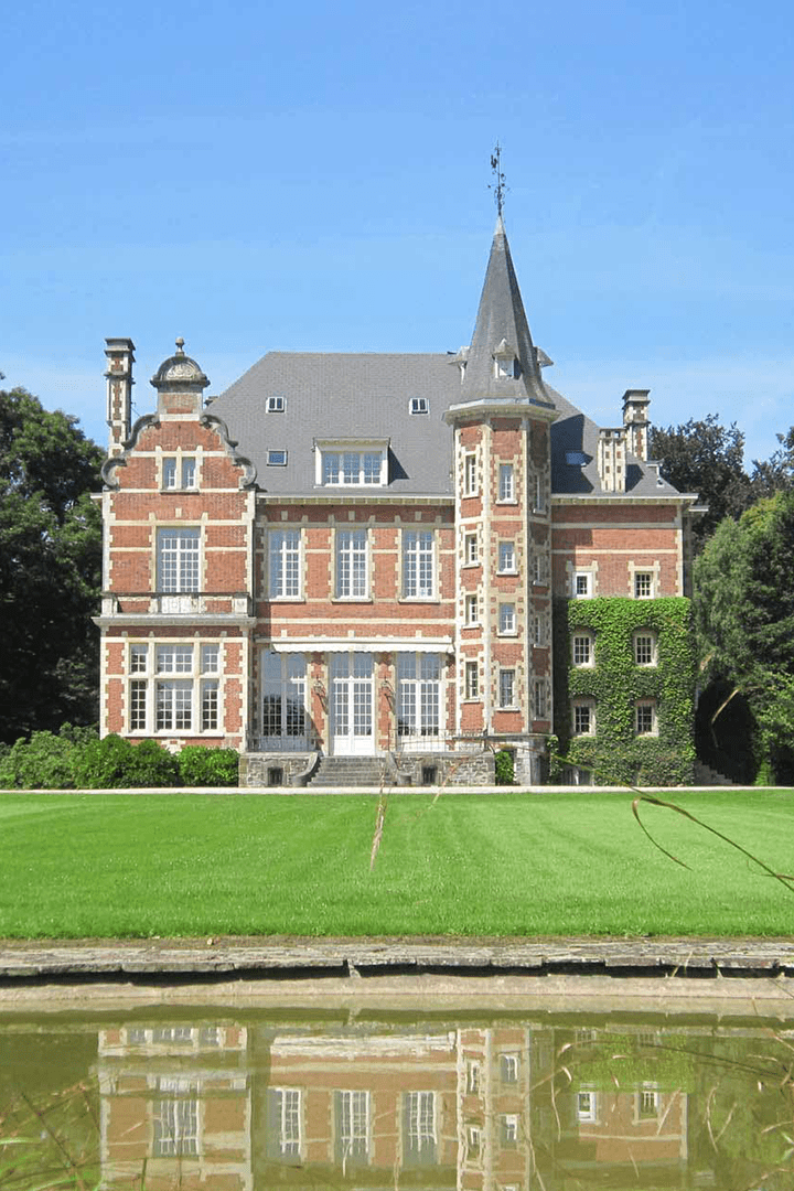 Château de Terblock Front View Summer